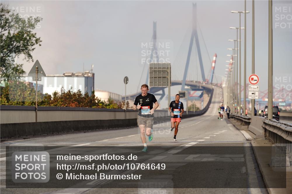 03.10.2026 - Köhlbrandbrückenlauf Michael Burmester http://msf.ph/oto/10764649 03.10.2026 09:34:59 Position 3 12, 5 meine-sportfotos.de