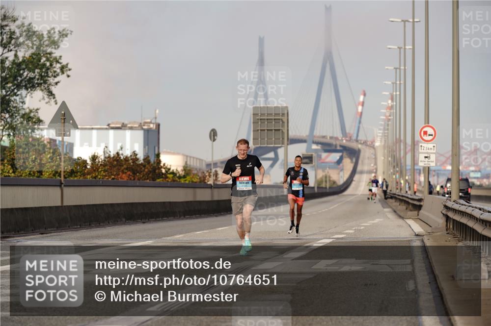 03.10.2026 - Köhlbrandbrückenlauf Michael Burmester http://msf.ph/oto/10764651 03.10.2026 09:34:59 Position 3 12, 5, 1 meine-sportfotos.de