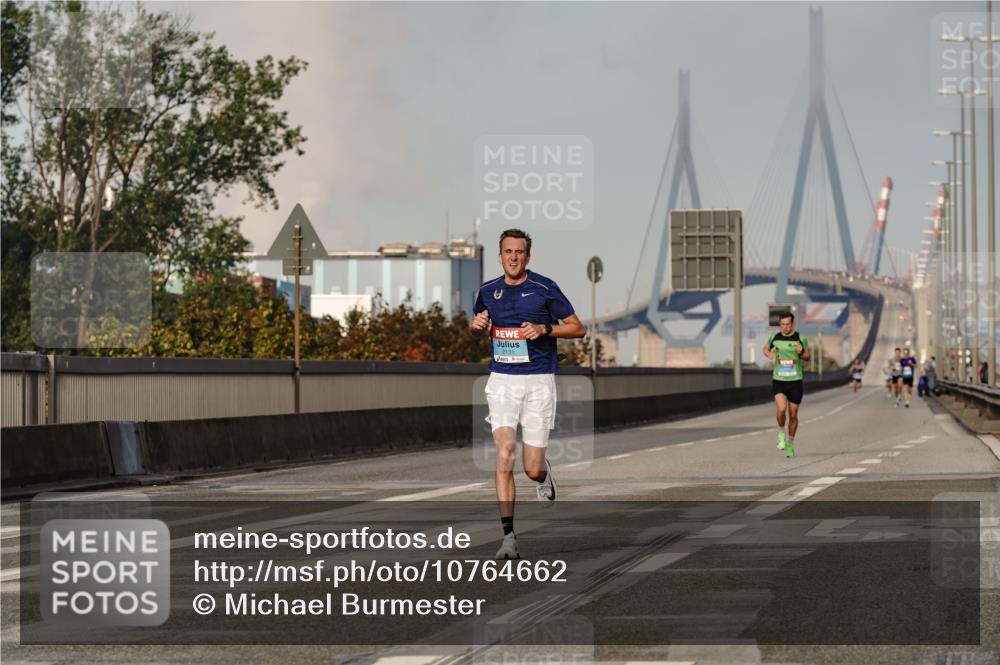 03.10.2026 - Köhlbrandbrückenlauf Michael Burmester http://msf.ph/oto/10764662 03.10.2026 09:35:34 Position 3 2131 meine-sportfotos.de