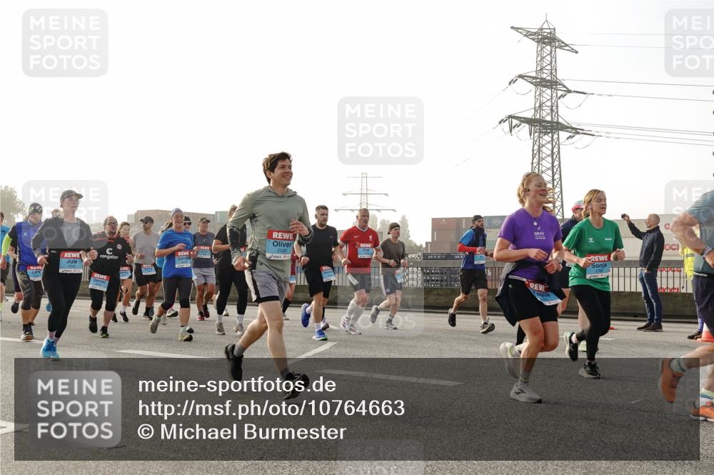 03.10.2026 - Köhlbrandbrückenlauf Michael Burmester http://msf.ph/oto/10764663 03.10.2026 09:18:06 Position 3 2593, 1766 meine-sportfotos.de