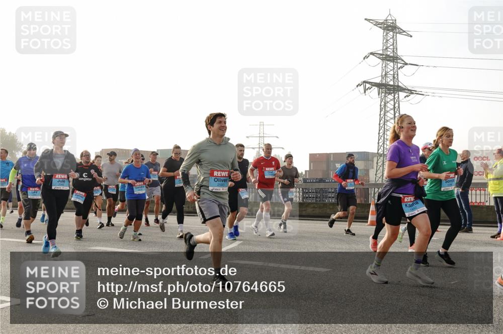03.10.2026 - Köhlbrandbrückenlauf Michael Burmester http://msf.ph/oto/10764665 03.10.2026 09:18:06 Position 3 2593, 1442 meine-sportfotos.de