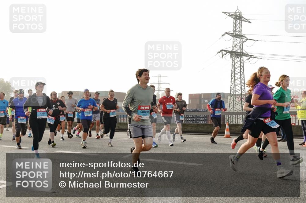 03.10.2026 - Köhlbrandbrückenlauf Michael Burmester http://msf.ph/oto/10764667 03.10.2026 09:18:06 Position 3 2593 meine-sportfotos.de