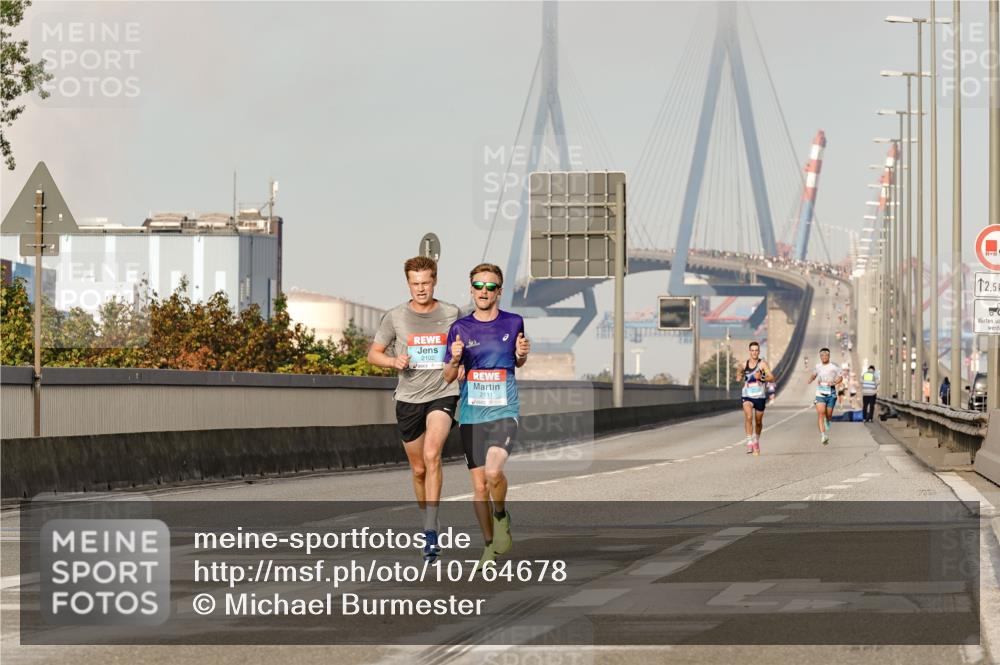 03.10.2026 - Köhlbrandbrückenlauf Michael Burmester http://msf.ph/oto/10764678 03.10.2026 09:36:02 Position 3 2102, 2111, 12, 5 meine-sportfotos.de