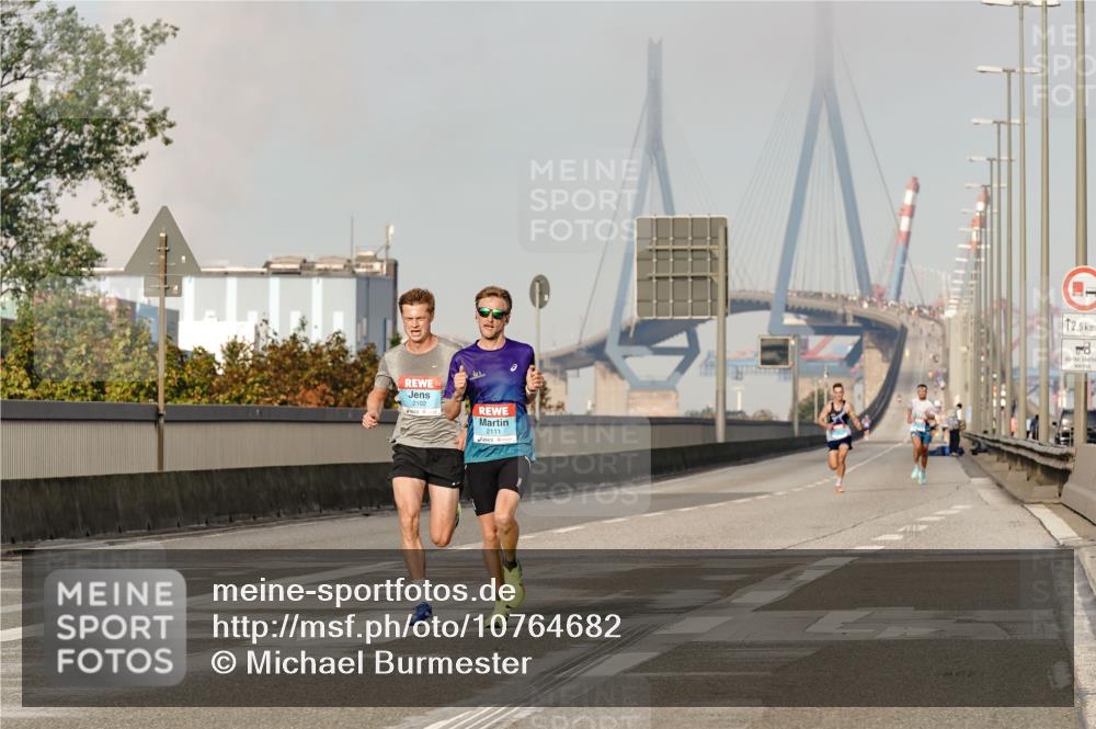 03.10.2026 - Köhlbrandbrückenlauf Michael Burmester http://msf.ph/oto/10764682 03.10.2026 09:36:04 Position 3 2102, 2111, 12, 5 meine-sportfotos.de