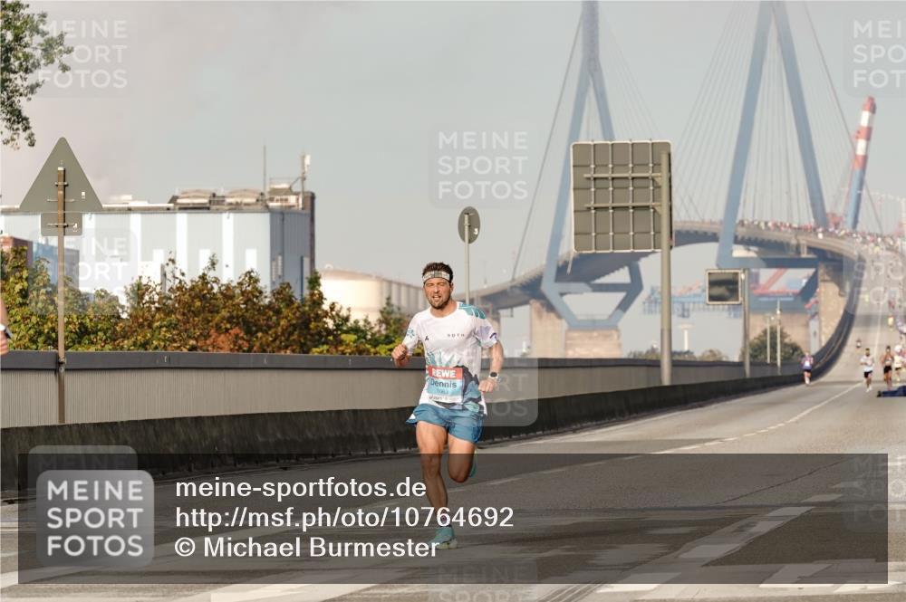 03.10.2026 - Köhlbrandbrückenlauf Michael Burmester http://msf.ph/oto/10764692 03.10.2026 09:36:22 Position 3 1063 meine-sportfotos.de