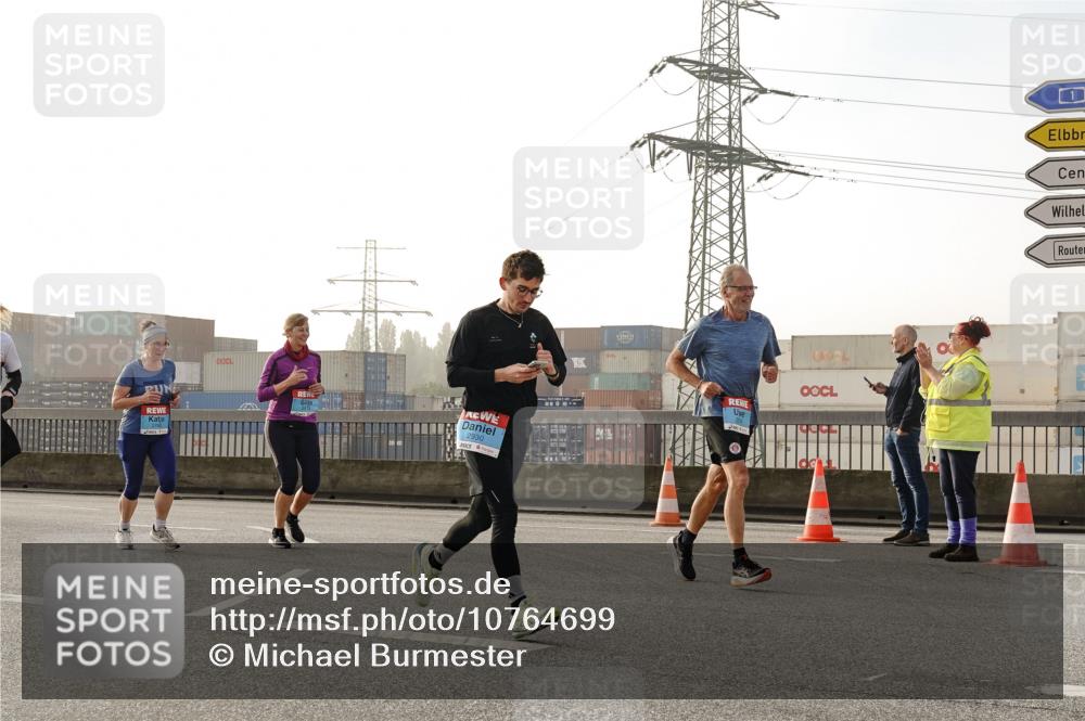03.10.2026 - Köhlbrandbrückenlauf Michael Burmester http://msf.ph/oto/10764699 03.10.2026 09:18:12 Position 3 2930 meine-sportfotos.de