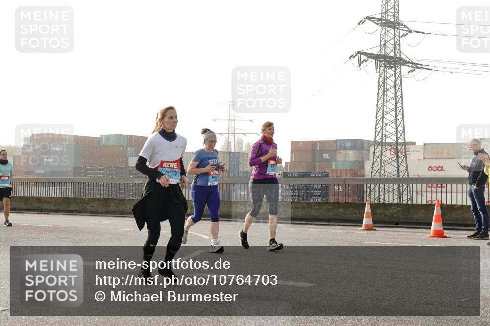 03.10.2026 - Köhlbrandbrückenlauf Michael Burmester http://msf.ph/oto/10764703 03.10.2026 09:18:12 Position 3 19, 530 meine-sportfotos.de