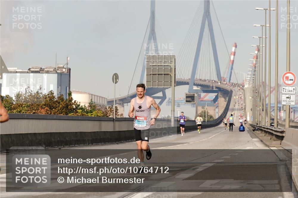 03.10.2026 - Köhlbrandbrückenlauf Michael Burmester http://msf.ph/oto/10764712 03.10.2026 09:37:22 Position 3 2107, 12, 5, 58 meine-sportfotos.de