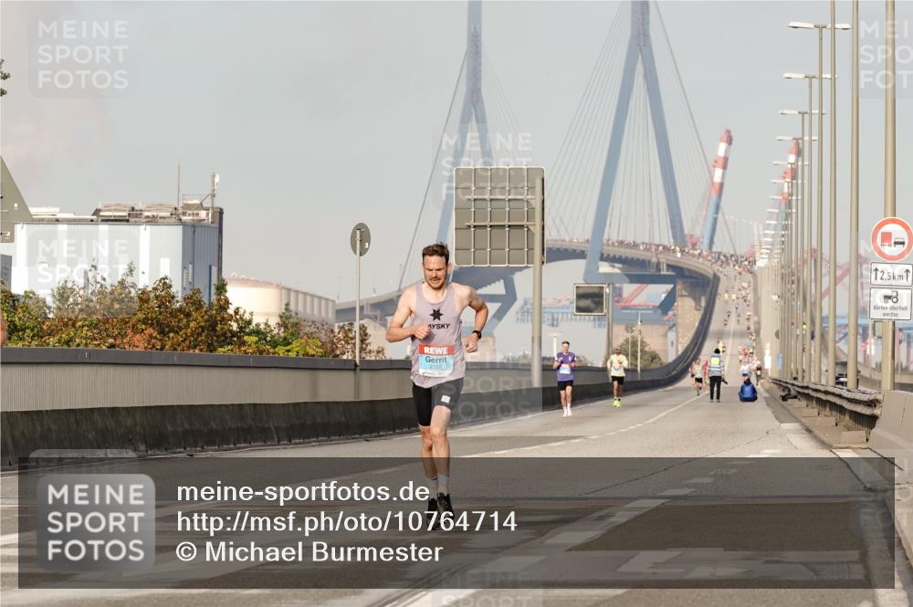 03.10.2026 - Köhlbrandbrückenlauf Michael Burmester http://msf.ph/oto/10764714 03.10.2026 09:37:22 Position 3 12, 5, 2107 meine-sportfotos.de