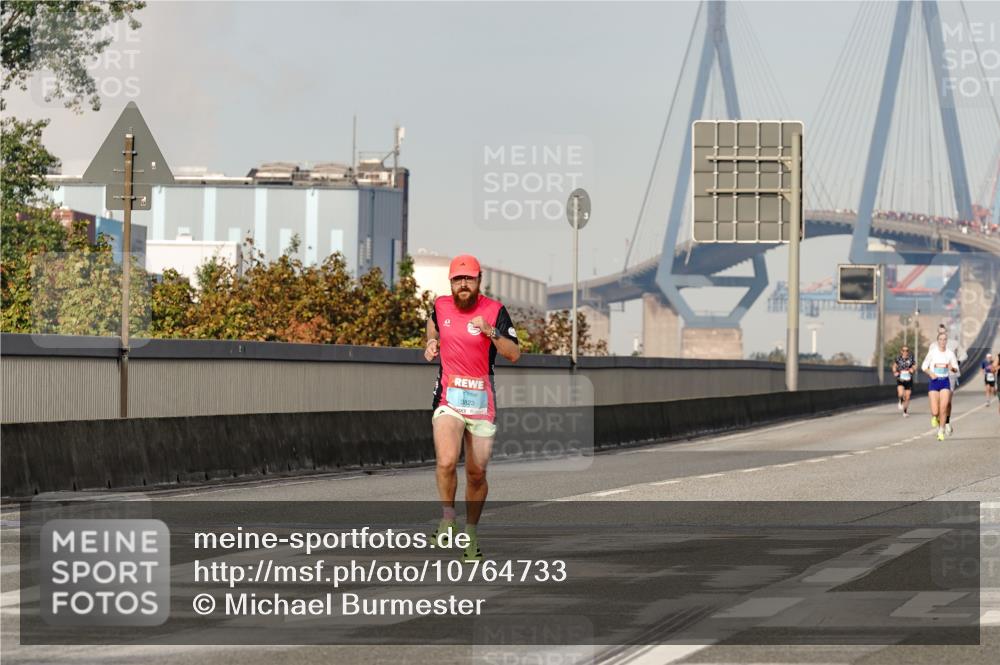 03.10.2026 - Köhlbrandbrückenlauf Michael Burmester http://msf.ph/oto/10764733 03.10.2026 09:38:27 Position 3 3823 meine-sportfotos.de