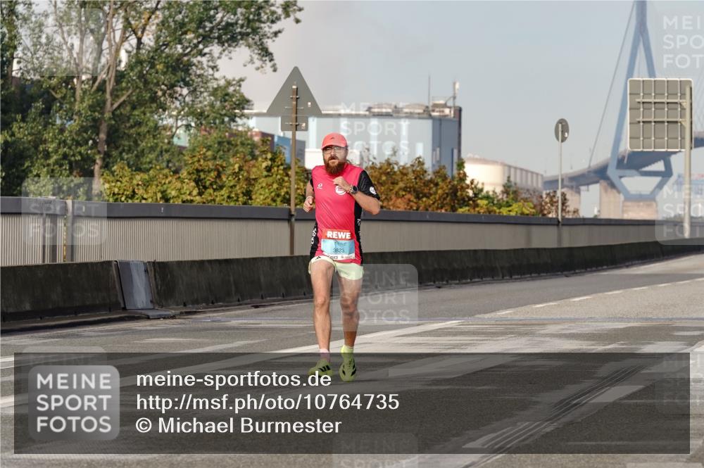 03.10.2026 - Köhlbrandbrückenlauf Michael Burmester http://msf.ph/oto/10764735 03.10.2026 09:38:30 Position 3 3823 meine-sportfotos.de
