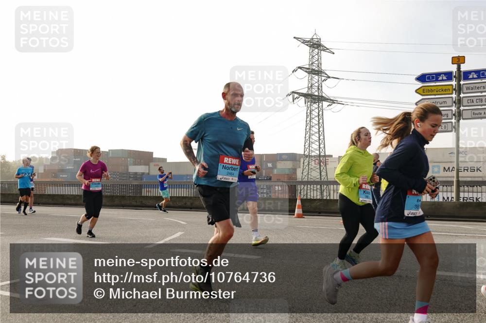 03.10.2026 - Köhlbrandbrückenlauf Michael Burmester http://msf.ph/oto/10764736 03.10.2026 09:18:19 Position 3 2464 meine-sportfotos.de