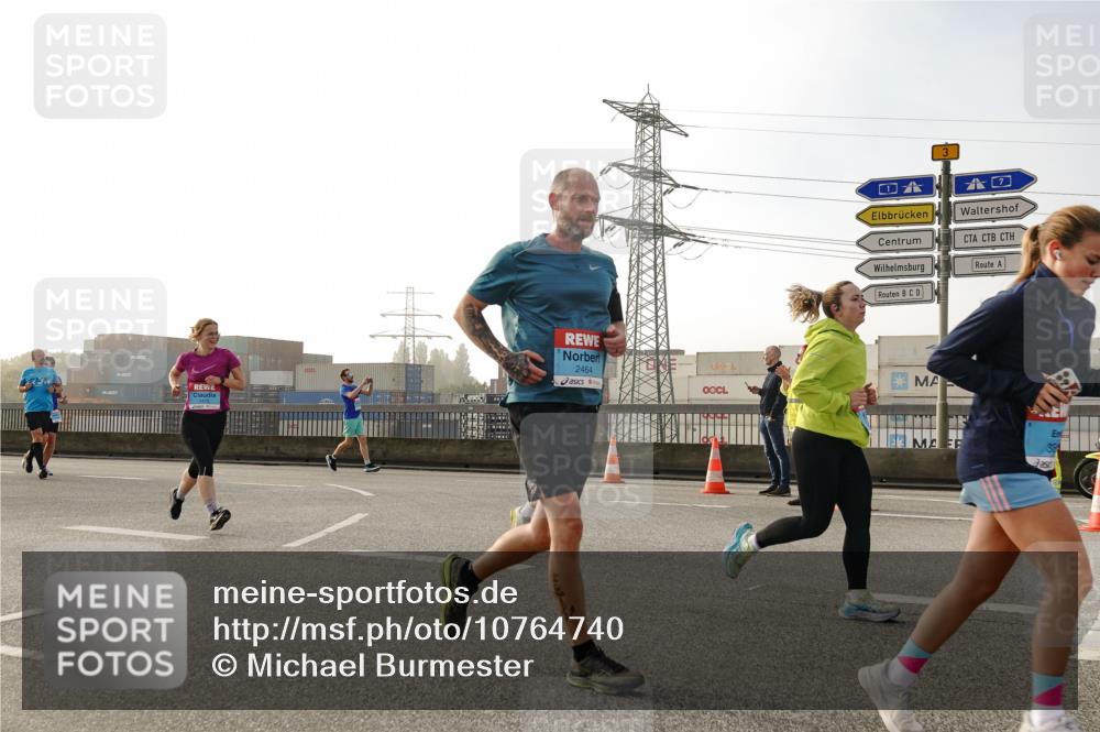 03.10.2026 - Köhlbrandbrückenlauf Michael Burmester http://msf.ph/oto/10764740 03.10.2026 09:18:19 Position 3 2464, 3 meine-sportfotos.de