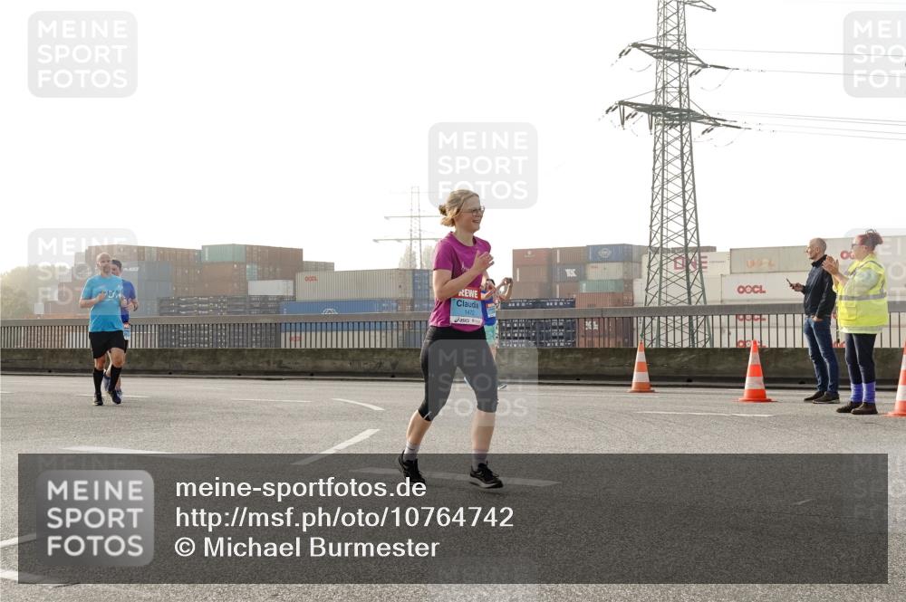03.10.2026 - Köhlbrandbrückenlauf Michael Burmester http://msf.ph/oto/10764742 03.10.2026 09:18:20 Position 3 1472 meine-sportfotos.de