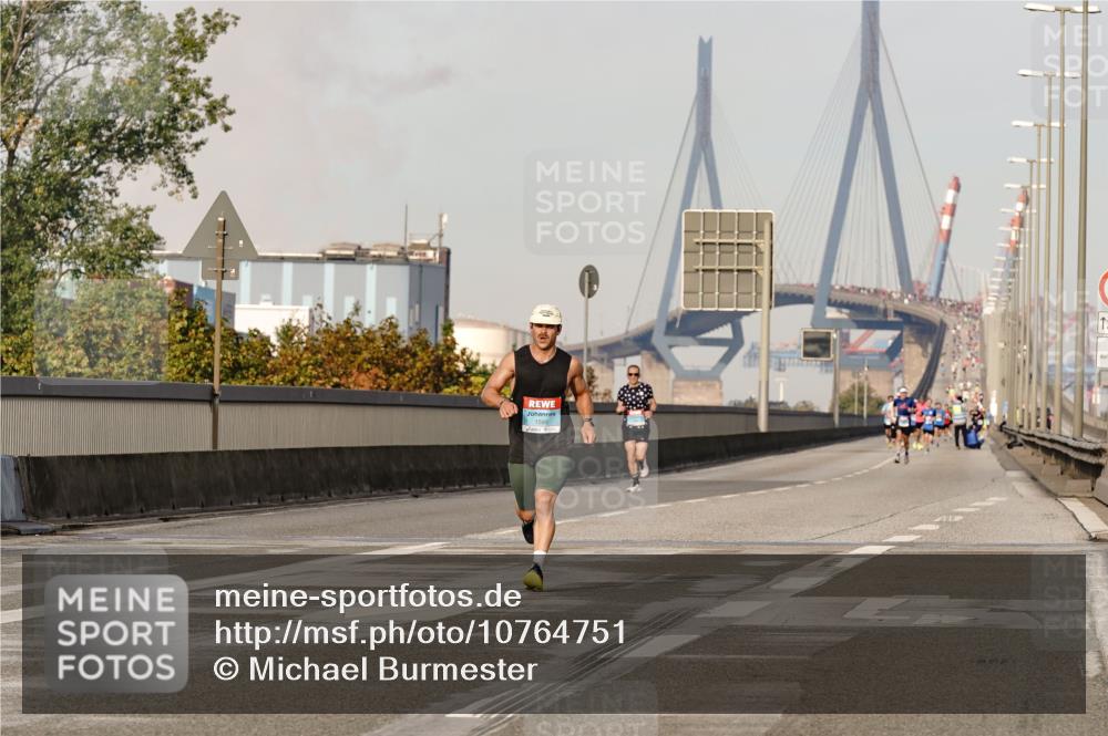 03.10.2026 - Köhlbrandbrückenlauf Michael Burmester http://msf.ph/oto/10764751 03.10.2026 09:38:55 Position 3 1599 meine-sportfotos.de