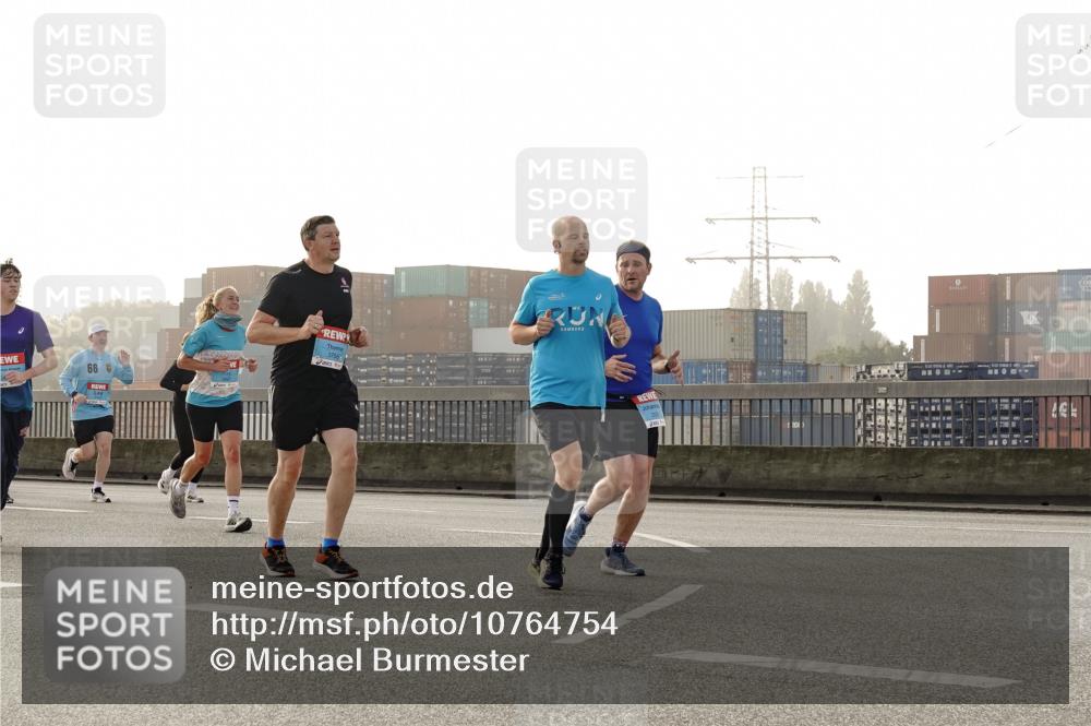 03.10.2026 - Köhlbrandbrückenlauf Michael Burmester http://msf.ph/oto/10764754 03.10.2026 09:18:22 Position 3 66 meine-sportfotos.de