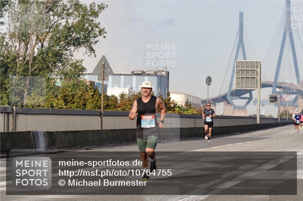 03.10.2026 - Köhlbrandbrückenlauf Michael Burmester http://msf.ph/oto/10764755 03.10.2026 09:38:57 Position 3 1599 meine-sportfotos.de