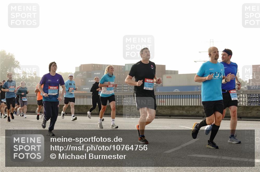 03.10.2026 - Köhlbrandbrückenlauf Michael Burmester http://msf.ph/oto/10764756 03.10.2026 09:18:22 Position 3 66, 3758 meine-sportfotos.de