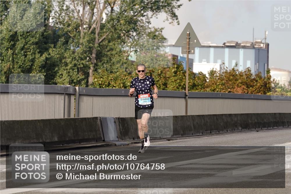 03.10.2026 - Köhlbrandbrückenlauf Michael Burmester http://msf.ph/oto/10764758 03.10.2026 09:39:06 Position 3 2263 meine-sportfotos.de