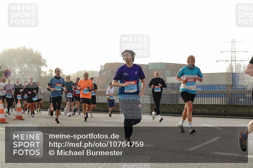 03.10.2026 - Köhlbrandbrückenlauf Michael Burmester http://msf.ph/oto/10764759 03.10.2026 09:18:23 Position 3 2256 meine-sportfotos.de