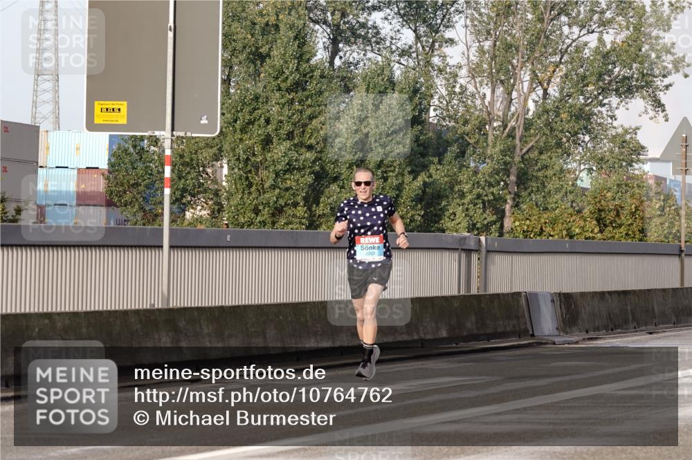 03.10.2026 - Köhlbrandbrückenlauf Michael Burmester http://msf.ph/oto/10764762 03.10.2026 09:39:09 Position 3  meine-sportfotos.de