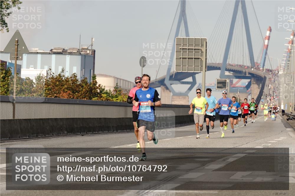 03.10.2026 - Köhlbrandbrückenlauf Michael Burmester http://msf.ph/oto/10764792 03.10.2026 09:39:35 Position 3 1825 meine-sportfotos.de