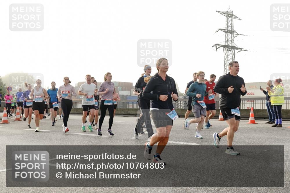 03.10.2026 - Köhlbrandbrückenlauf Michael Burmester http://msf.ph/oto/10764803 03.10.2026 09:18:29 Position 3 2457 meine-sportfotos.de