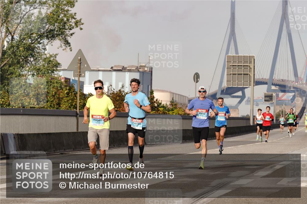 03.10.2026 - Köhlbrandbrückenlauf Michael Burmester http://msf.ph/oto/10764815 03.10.2026 09:39:45 Position 3 1310, 2134 meine-sportfotos.de
