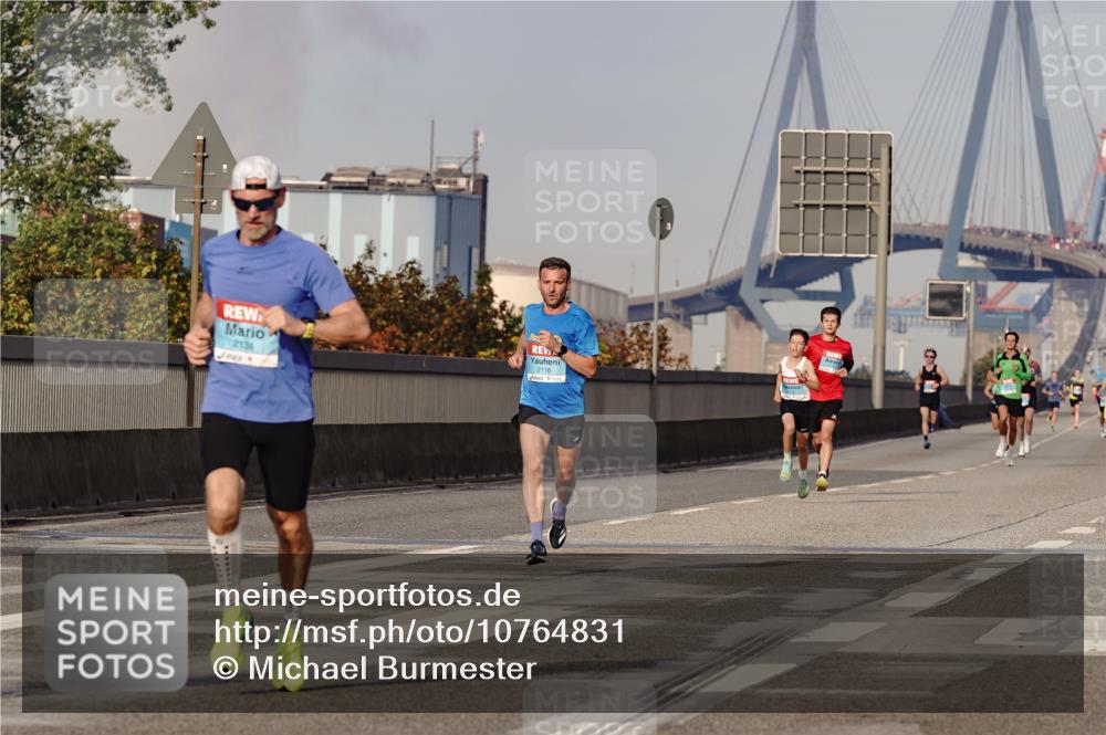 03.10.2026 - Köhlbrandbrückenlauf Michael Burmester http://msf.ph/oto/10764831 03.10.2026 09:39:49 Position 3 2134, 2116 meine-sportfotos.de