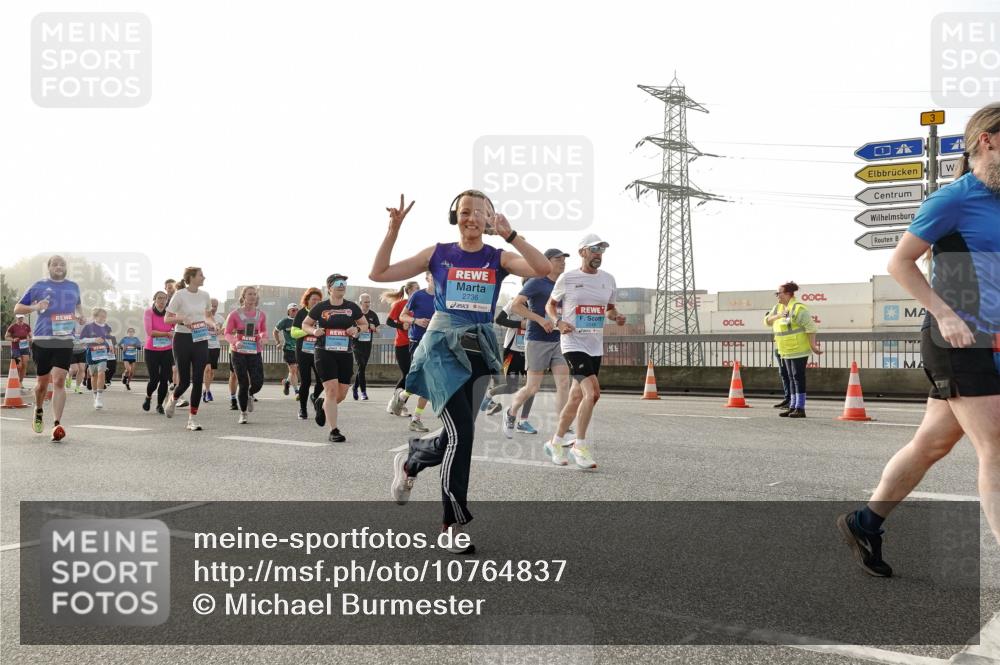 03.10.2026 - Köhlbrandbrückenlauf Michael Burmester http://msf.ph/oto/10764837 03.10.2026 09:18:34 Position 3 2736, 3 meine-sportfotos.de