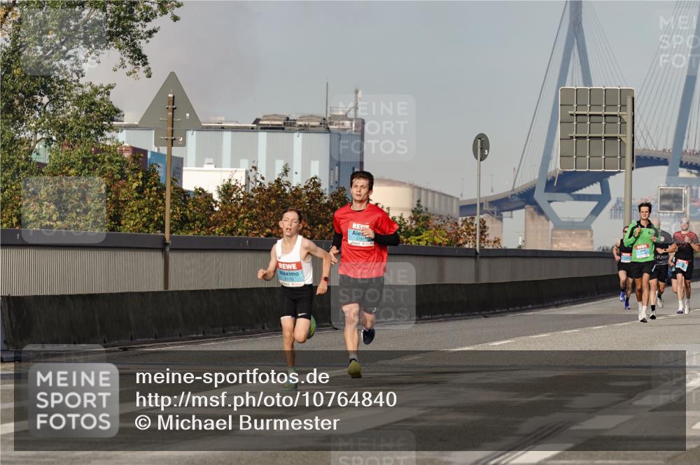 03.10.2026 - Köhlbrandbrückenlauf Michael Burmester http://msf.ph/oto/10764840 03.10.2026 09:39:57 Position 3 2170, 2181 meine-sportfotos.de