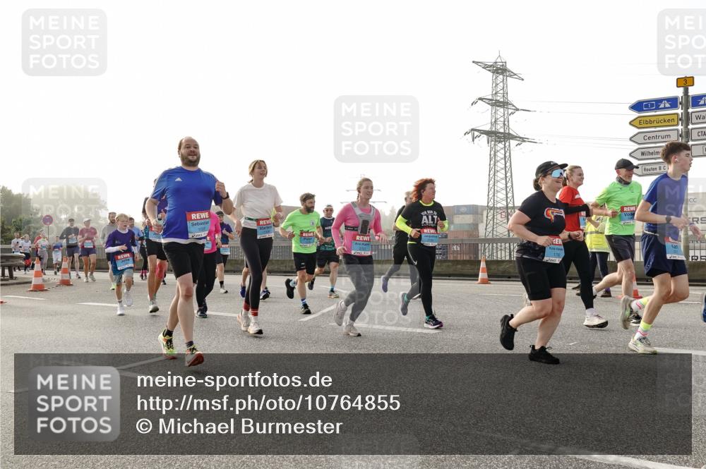 03.10.2026 - Köhlbrandbrückenlauf Michael Burmester http://msf.ph/oto/10764855 03.10.2026 09:18:36 Position 3 1022, 1783, 3 meine-sportfotos.de