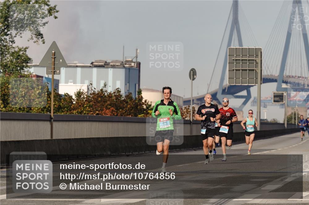 03.10.2026 - Köhlbrandbrückenlauf Michael Burmester http://msf.ph/oto/10764856 03.10.2026 09:40:06 Position 3 2047 meine-sportfotos.de
