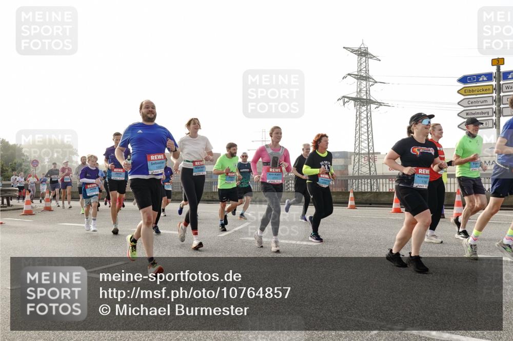03.10.2026 - Köhlbrandbrückenlauf Michael Burmester http://msf.ph/oto/10764857 03.10.2026 09:18:36 Position 3 1022, 1788 meine-sportfotos.de