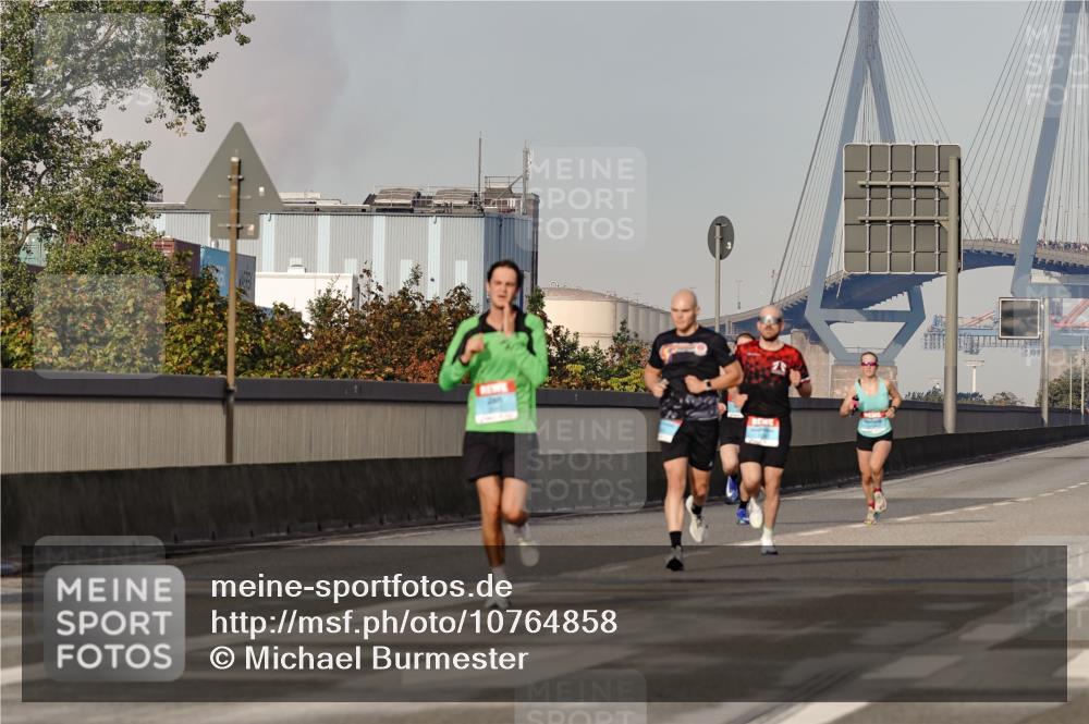 03.10.2026 - Köhlbrandbrückenlauf Michael Burmester http://msf.ph/oto/10764858 03.10.2026 09:40:08 Position 3  meine-sportfotos.de