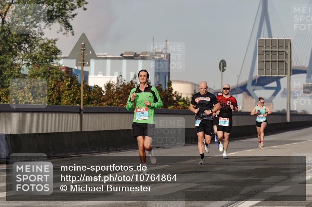 03.10.2026 - Köhlbrandbrückenlauf Michael Burmester http://msf.ph/oto/10764864 03.10.2026 09:40:09 Position 3 2047 meine-sportfotos.de