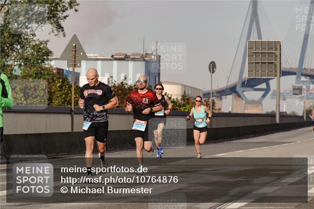 03.10.2026 - Köhlbrandbrückenlauf Michael Burmester http://msf.ph/oto/10764876 03.10.2026 09:40:13 Position 3 1335 meine-sportfotos.de
