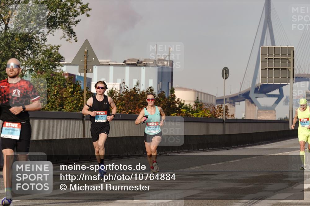 03.10.2026 - Köhlbrandbrückenlauf Michael Burmester http://msf.ph/oto/10764884 03.10.2026 09:40:16 Position 3 3801, 2124, 1265 meine-sportfotos.de