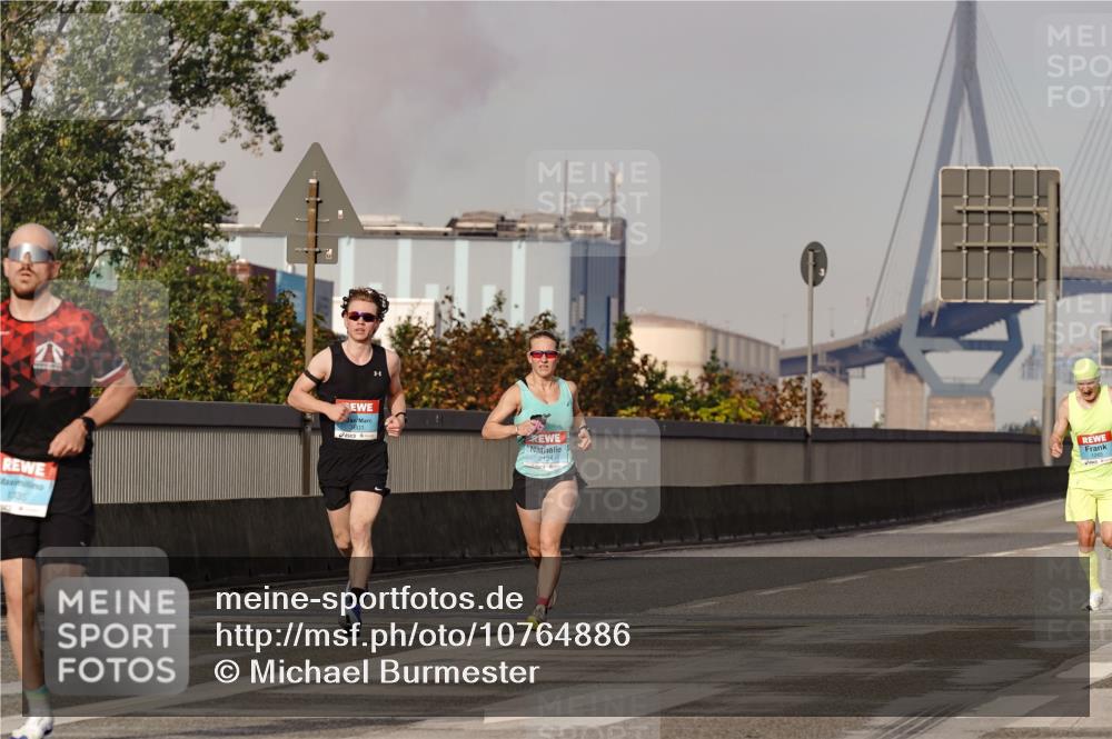03.10.2026 - Köhlbrandbrückenlauf Michael Burmester http://msf.ph/oto/10764886 03.10.2026 09:40:16 Position 3 035, 3801, 2124 meine-sportfotos.de