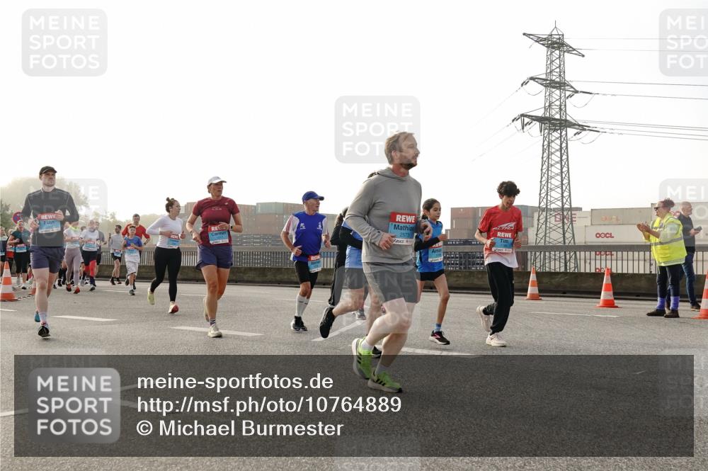 03.10.2026 - Köhlbrandbrückenlauf Michael Burmester http://msf.ph/oto/10764889 03.10.2026 09:18:40 Position 3 2573 meine-sportfotos.de