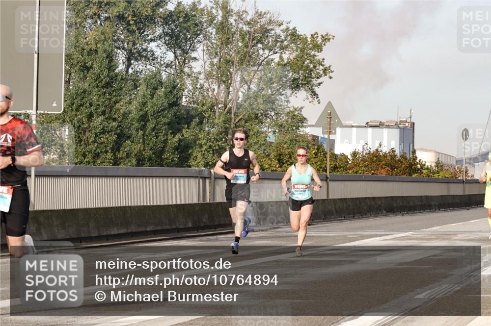 03.10.2026 - Köhlbrandbrückenlauf Michael Burmester http://msf.ph/oto/10764894 03.10.2026 09:40:19 Position 3 2124 meine-sportfotos.de