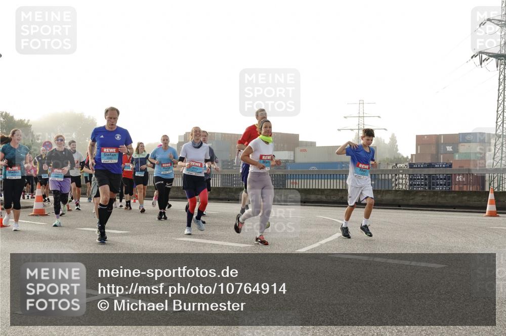 03.10.2026 - Köhlbrandbrückenlauf Michael Burmester http://msf.ph/oto/10764914 03.10.2026 09:18:44 Position 3  meine-sportfotos.de
