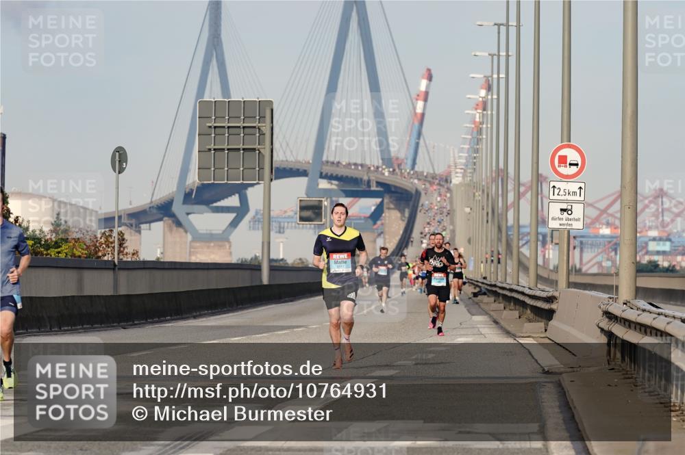 03.10.2026 - Köhlbrandbrückenlauf Michael Burmester http://msf.ph/oto/10764931 03.10.2026 09:40:39 Position 3 2117, 12, 5 meine-sportfotos.de