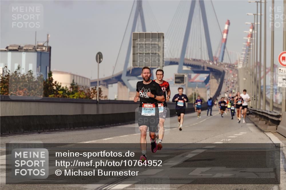 03.10.2026 - Köhlbrandbrückenlauf Michael Burmester http://msf.ph/oto/10764952 03.10.2026 09:40:52 Position 3 6, 66, 1091, 12, 5 meine-sportfotos.de