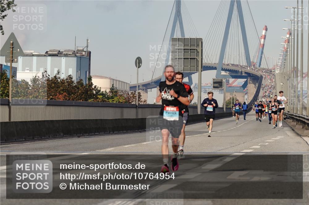 03.10.2026 - Köhlbrandbrückenlauf Michael Burmester http://msf.ph/oto/10764954 03.10.2026 09:40:53 Position 3  meine-sportfotos.de