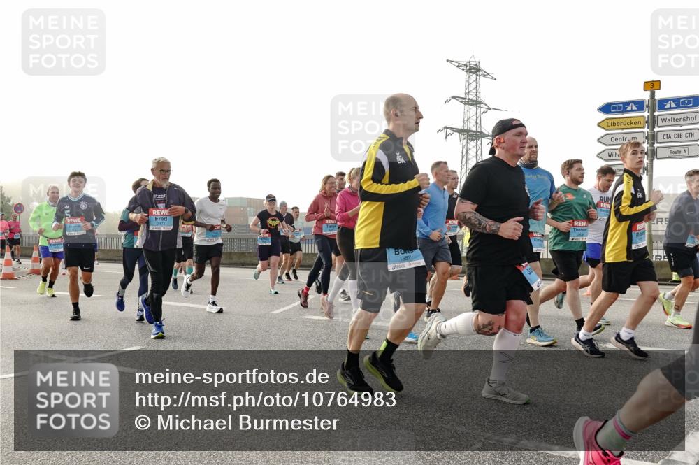 03.10.2026 - Köhlbrandbrückenlauf Michael Burmester http://msf.ph/oto/10764983 03.10.2026 09:18:52 Position 3 2472, 1557, 3 meine-sportfotos.de