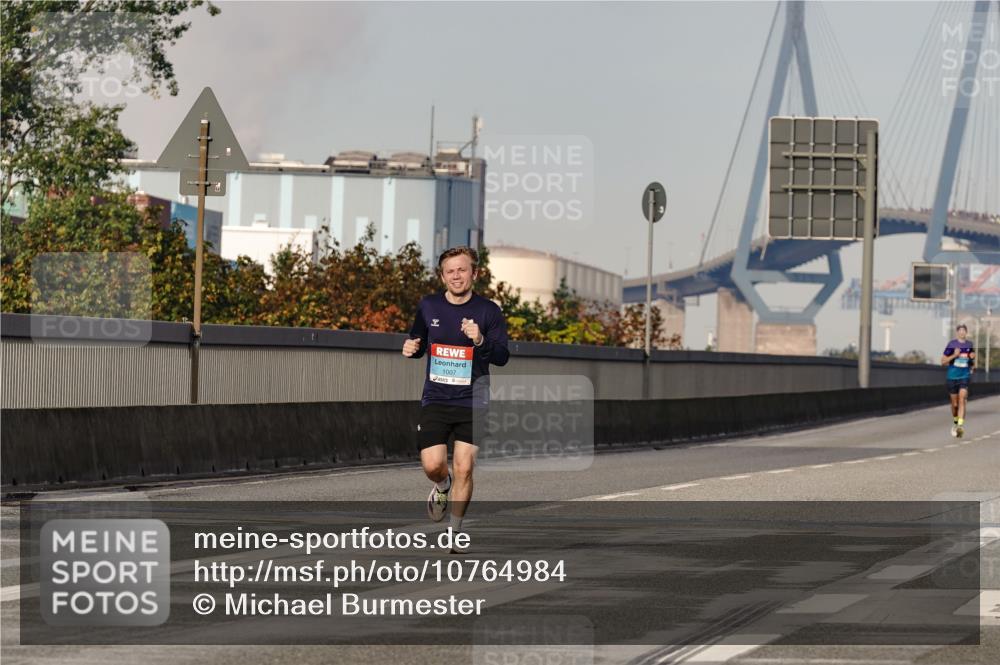 03.10.2026 - Köhlbrandbrückenlauf Michael Burmester http://msf.ph/oto/10764984 03.10.2026 09:41:04 Position 3 1007 meine-sportfotos.de