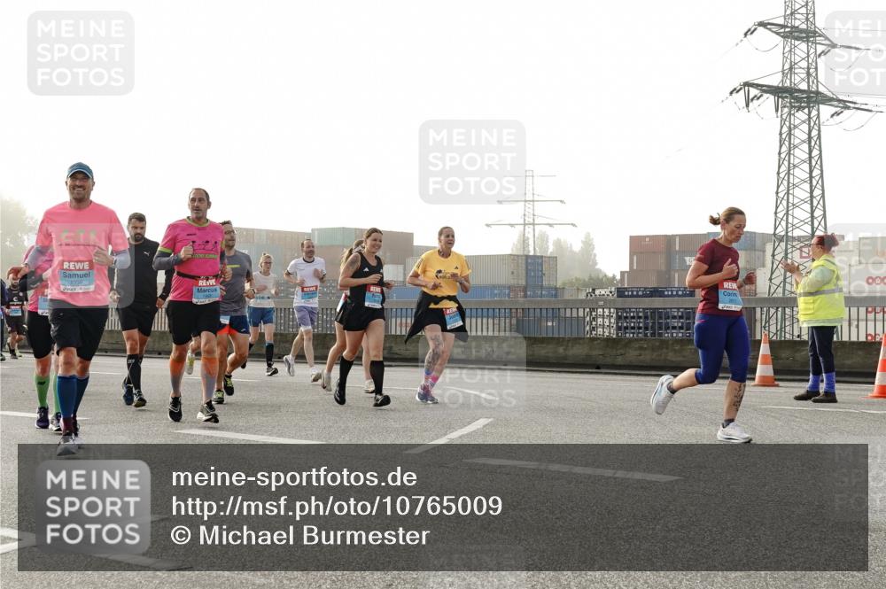 03.10.2026 - Köhlbrandbrückenlauf Michael Burmester http://msf.ph/oto/10765009 03.10.2026 09:18:59 Position 3 1998 meine-sportfotos.de