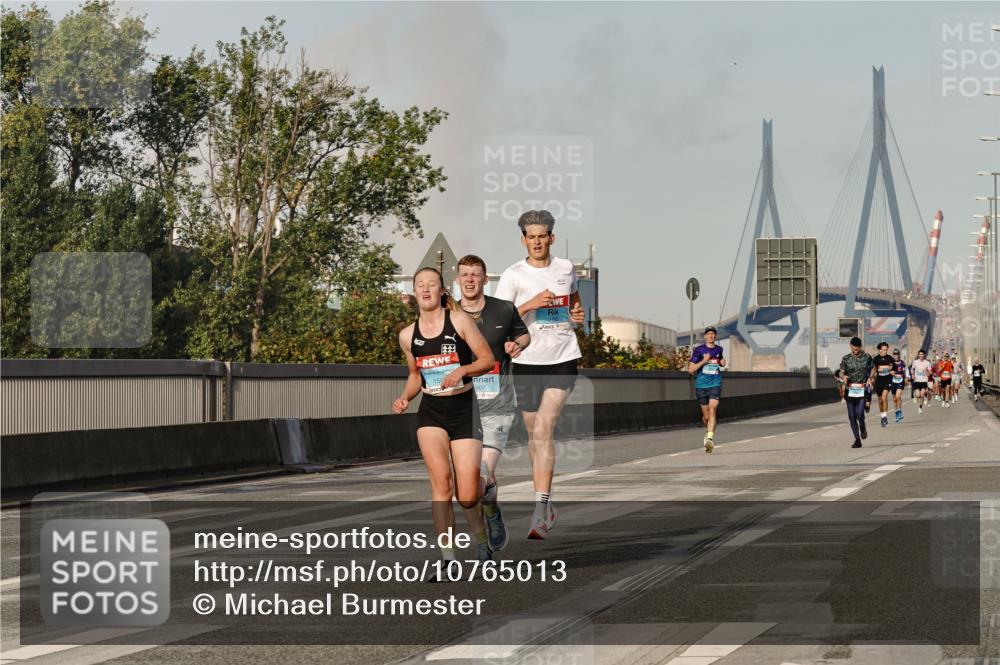 03.10.2026 - Köhlbrandbrückenlauf Michael Burmester http://msf.ph/oto/10765013 03.10.2026 09:41:20 Position 3 150, 607 meine-sportfotos.de