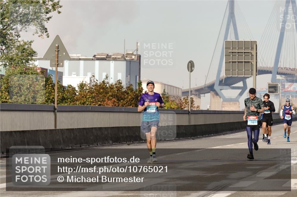 03.10.2026 - Köhlbrandbrückenlauf Michael Burmester http://msf.ph/oto/10765021 03.10.2026 09:41:23 Position 3  meine-sportfotos.de